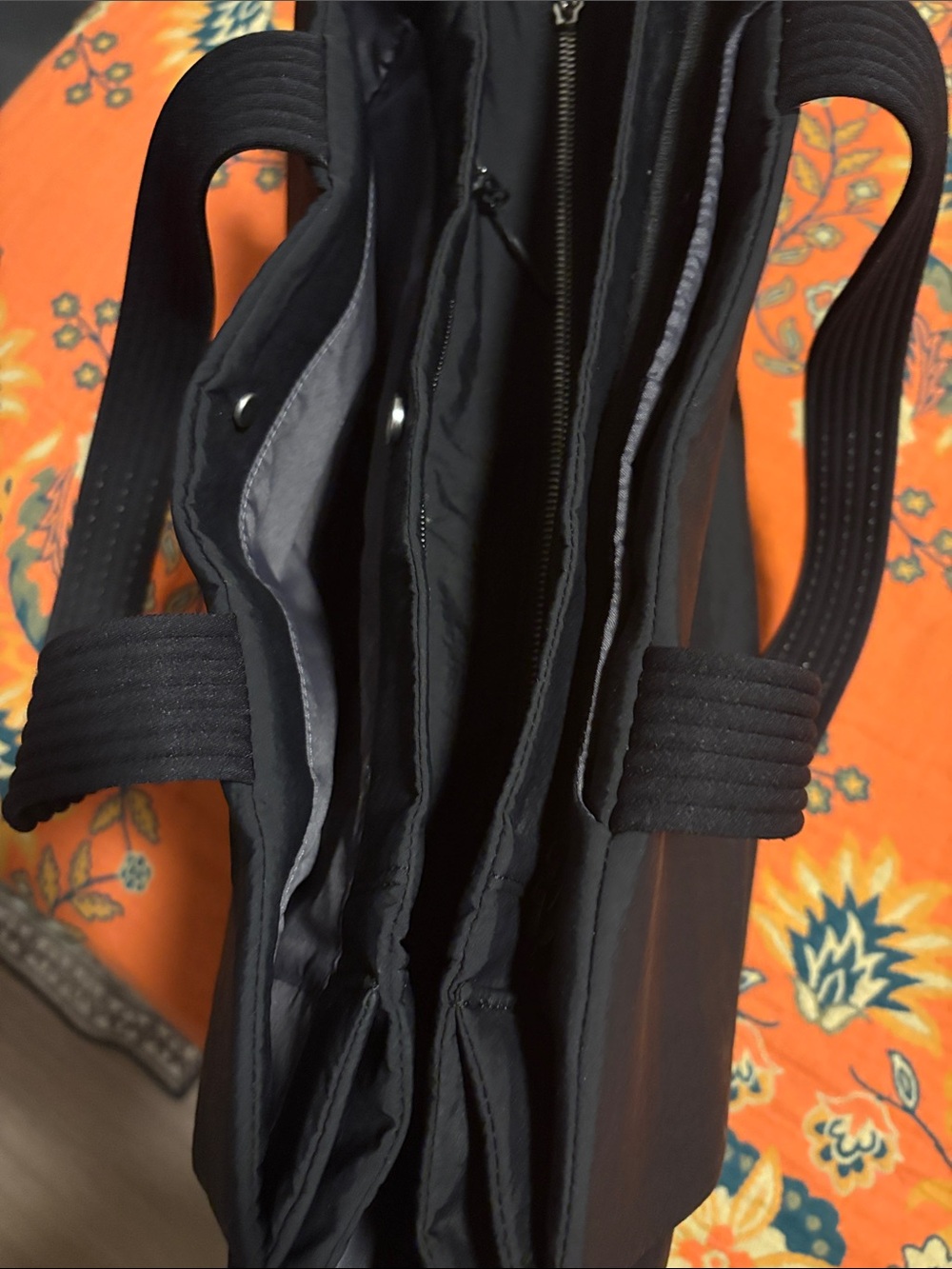 lululemon athletica Black Triple-Compartment Tote - Picture 2 of 4